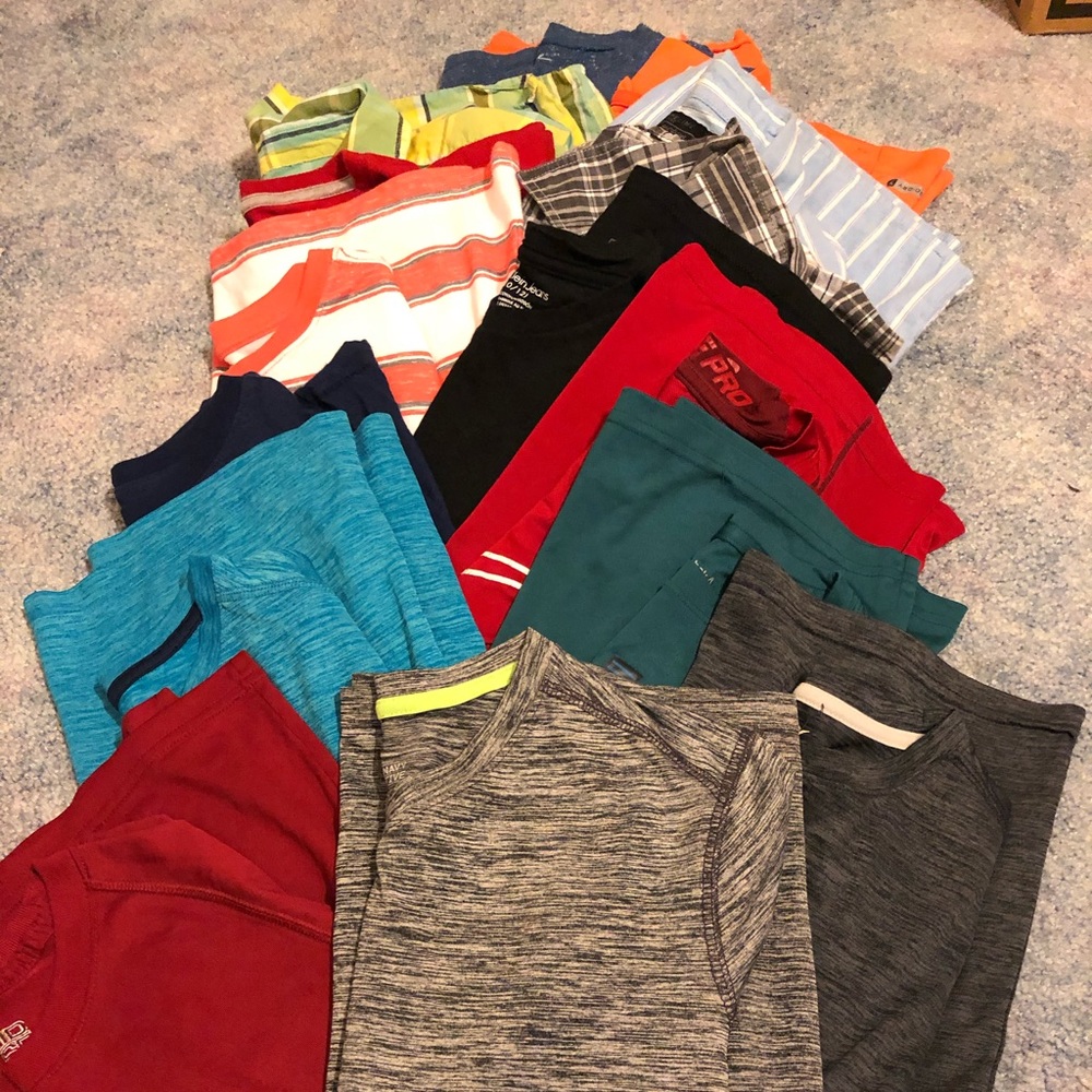 Lot of 10/12 boys tshirts
